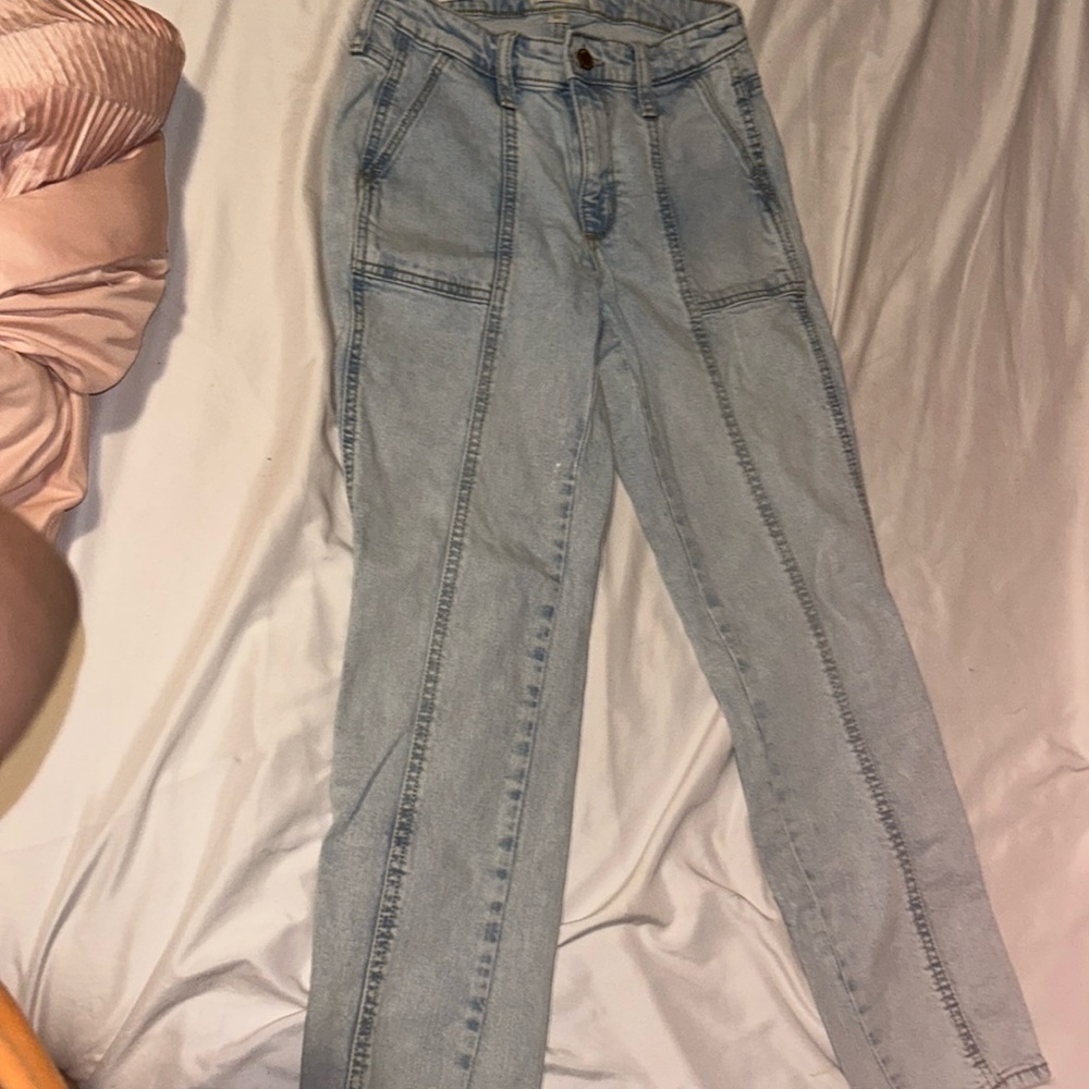 Used universal thread jeans size 00